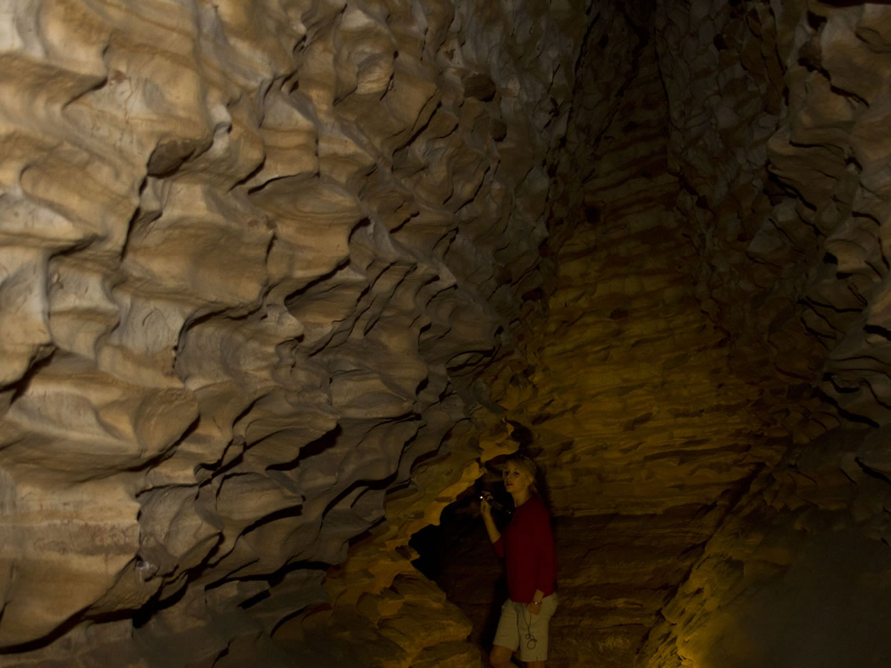 CameronCave-1280x960